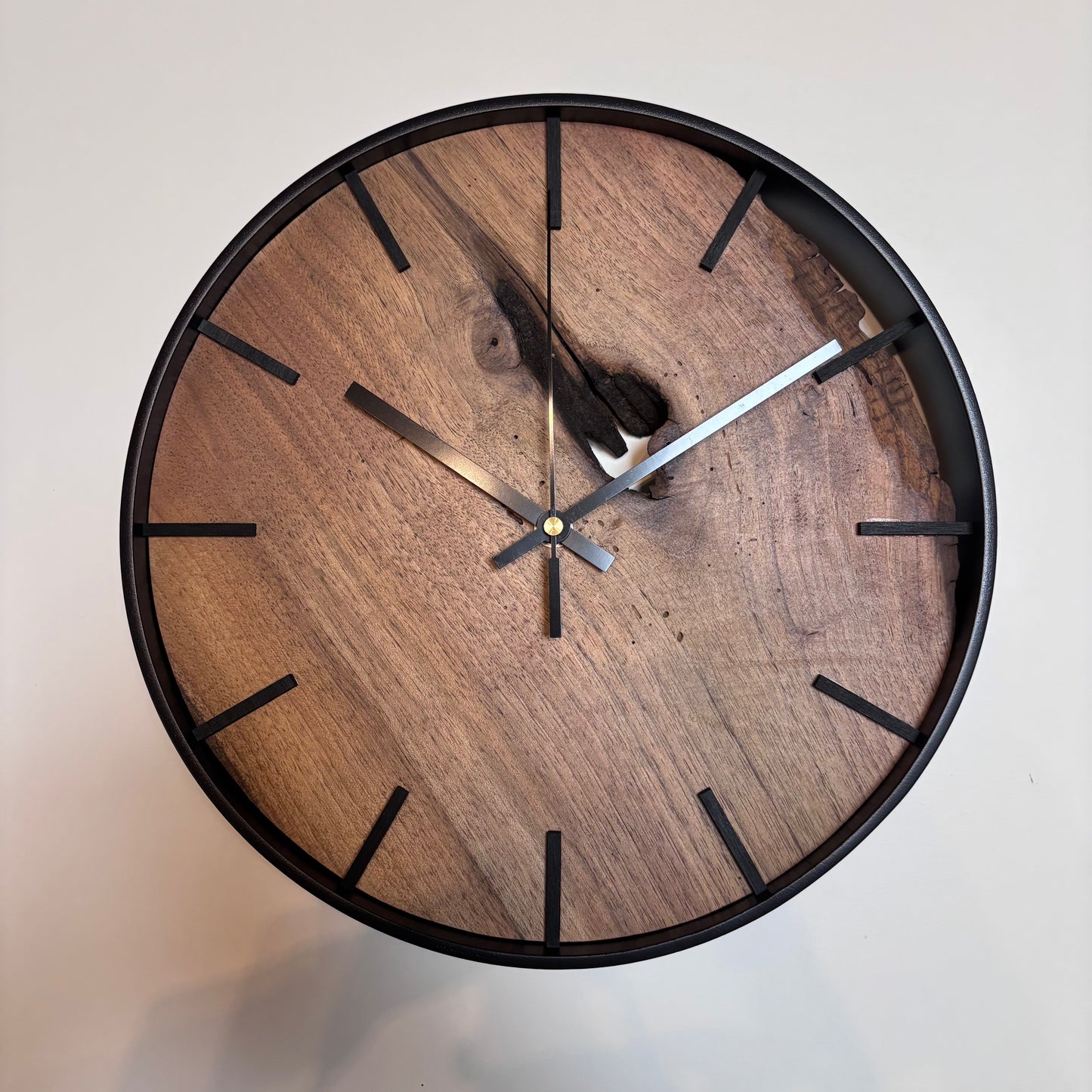 30 cm Nuss mit Astloch #5